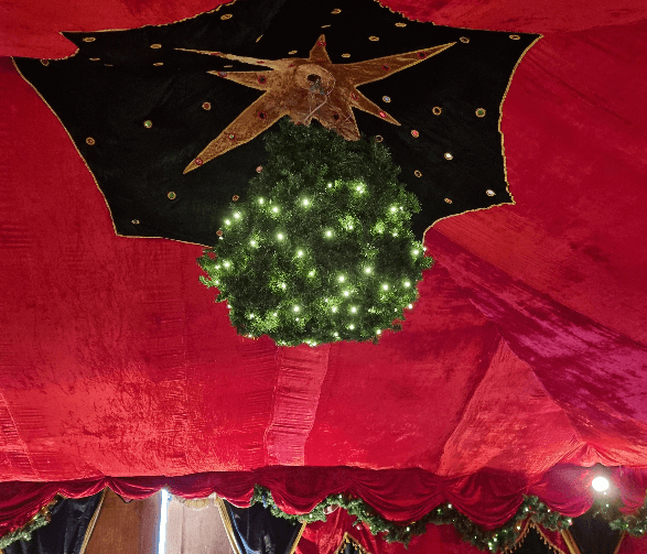 Christmas Garland Chandelier