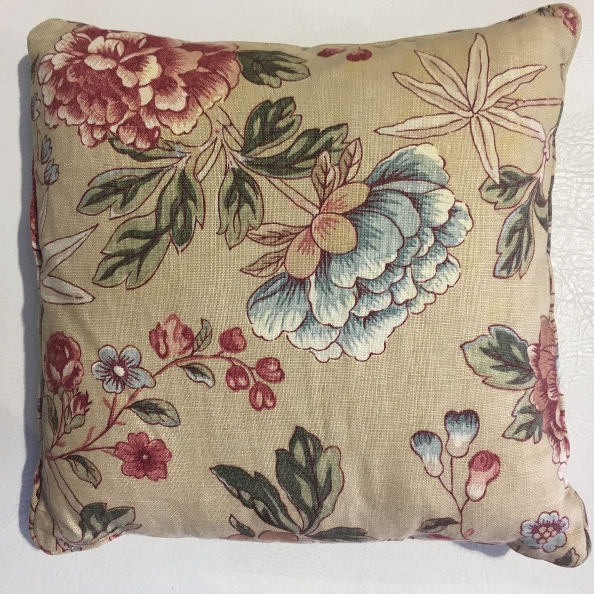 William Morris Cushion - Tangley Cream