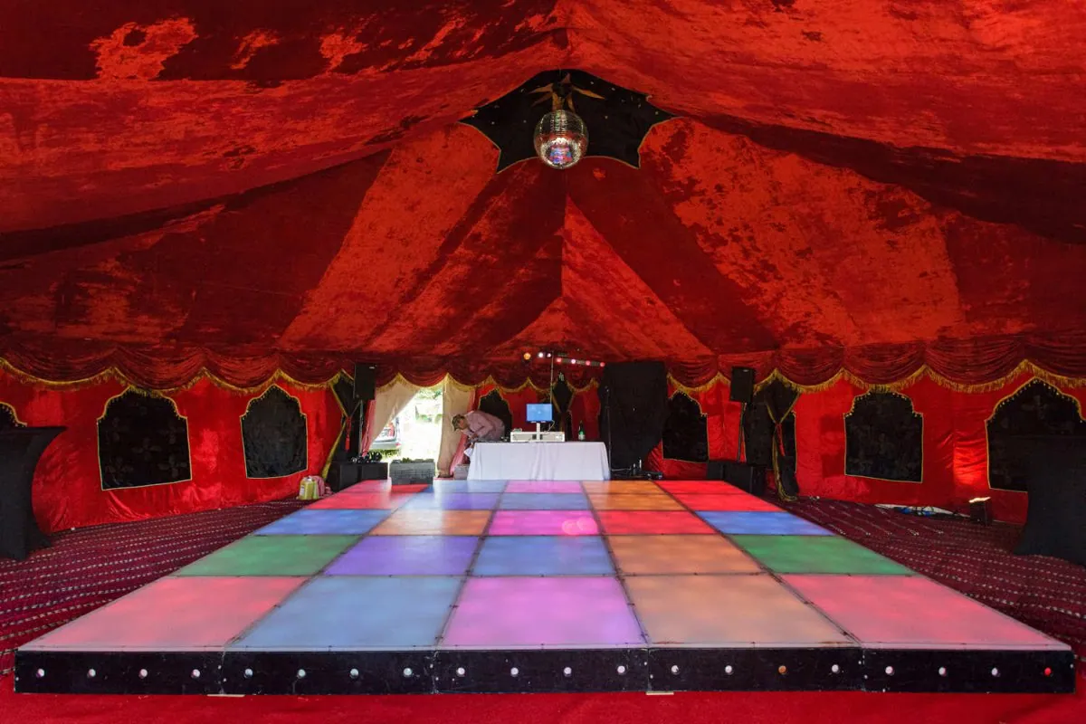 How to Throw a Las Vegas Themed Party
