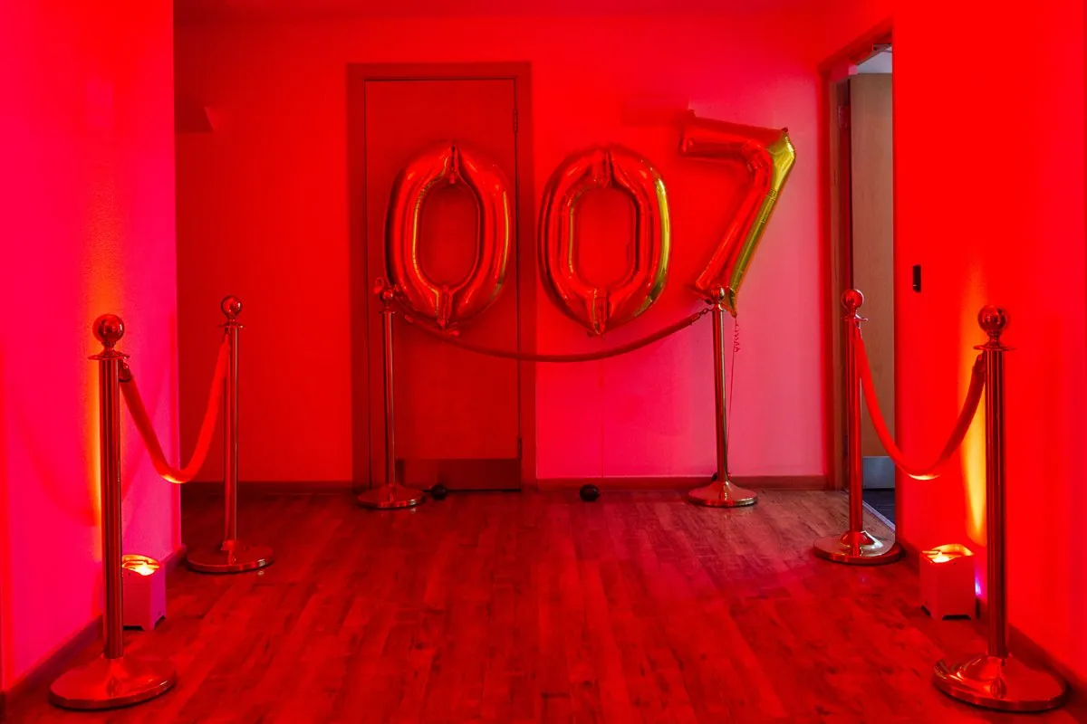 James Bond Themed Party