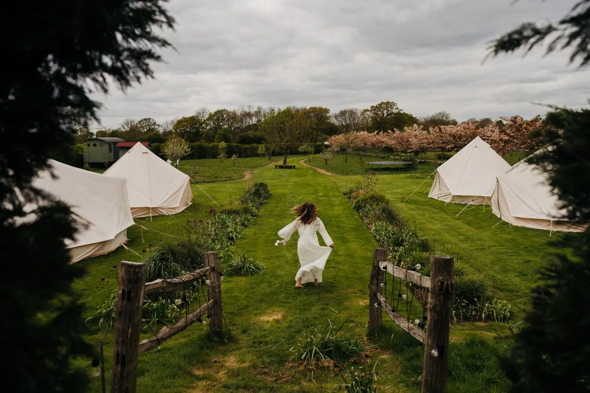 How To Host A Midsummer Night’s Dream Party!