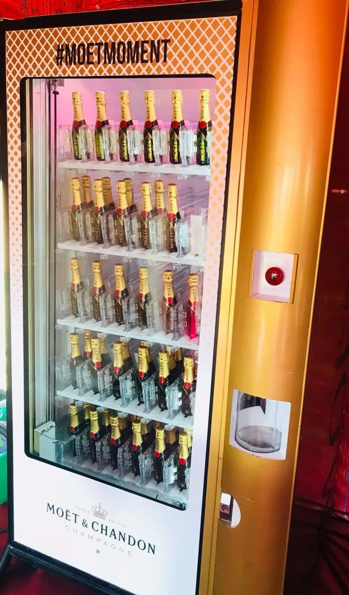 How to Throw a Las Vegas Themed Party